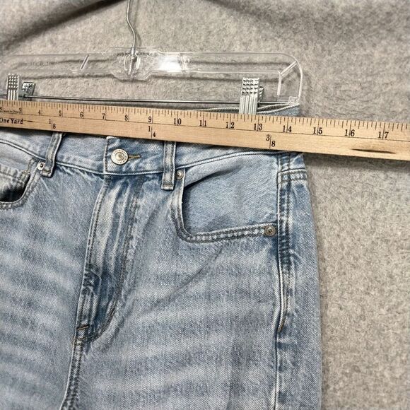 American Eagle Mom Jeans Wmns 6R Blue Stonewash Faded Distressed Whiskered Rips - Picture 6 of 13